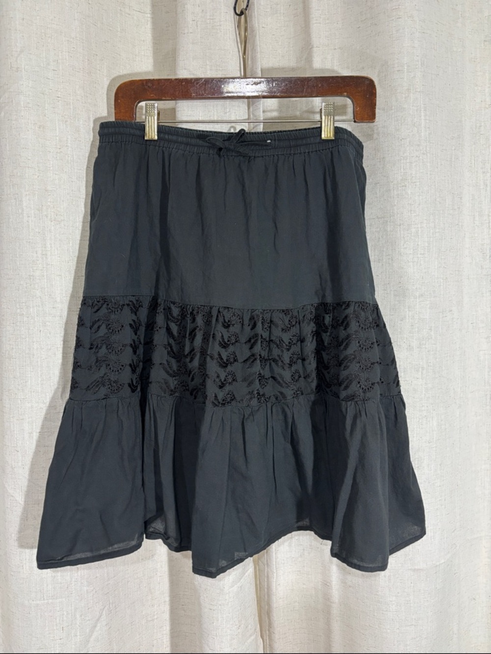 Women's Black Tiered Embroidery Detailed Mini Skirt